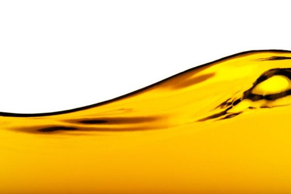 gold liquid depicting heating oil and its performance